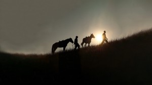 Gió Nổi Hàn Dương, Xuân Sơn Cảnh - A Winter Sun Wakes the Wind in Spring Hills' Dream